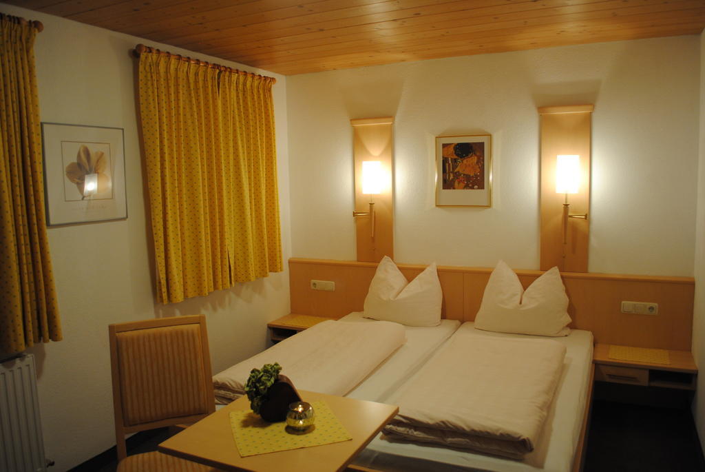 Haus Untergand Apartment St. Anton am Arlberg Cameră foto